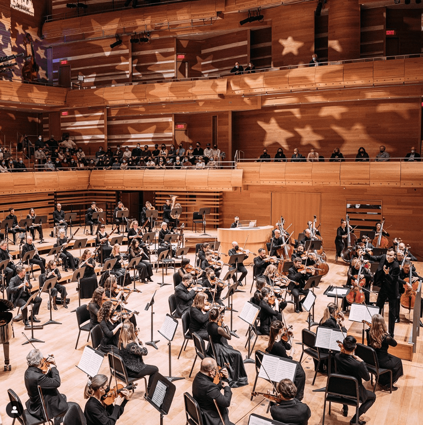 Things to do in Toronto – A Visitor Guide – Roy Thomson Hall