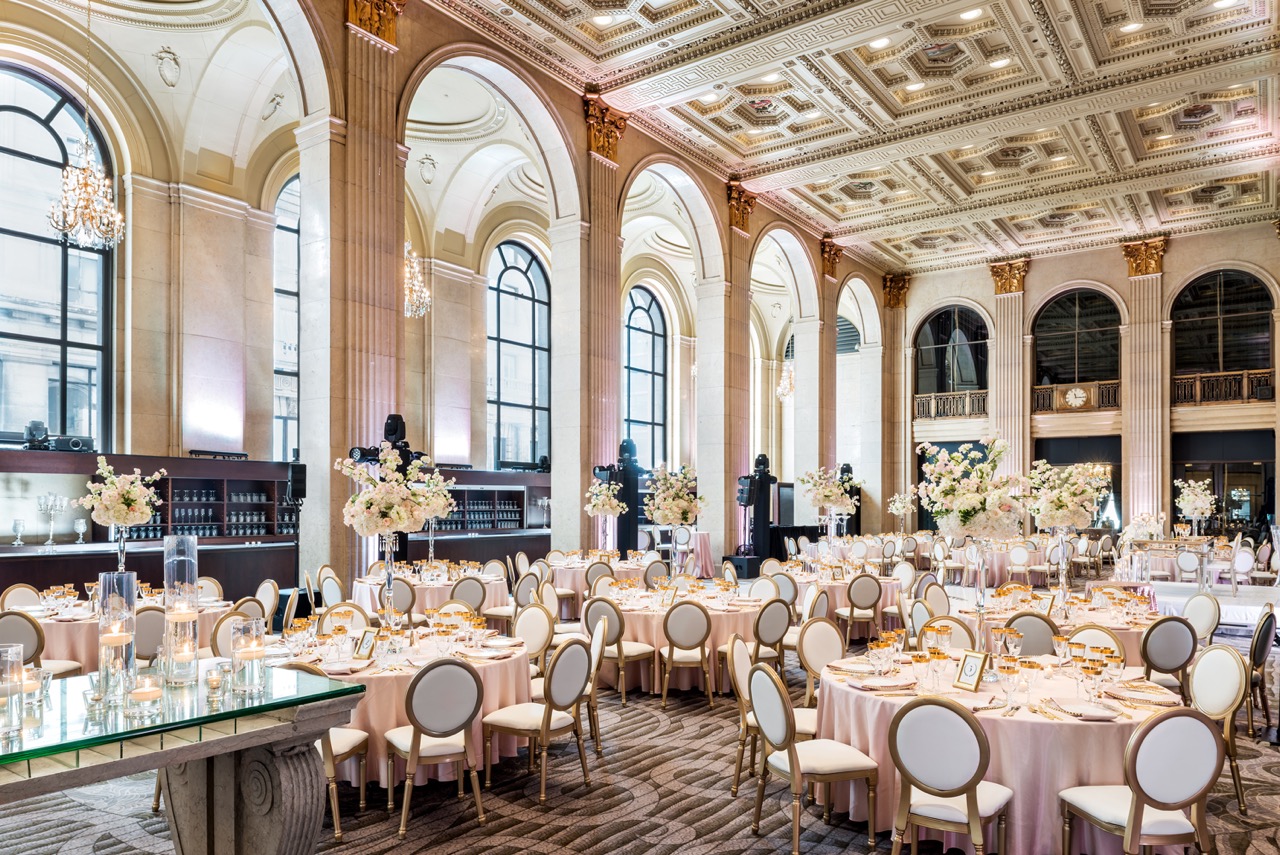 Grand Banking Hall One King West Hotel Residence