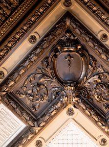 ceiling flowers medallions